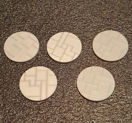 40mm unpainted round - x,