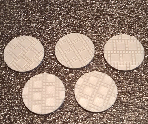32mm unpainted round - x,